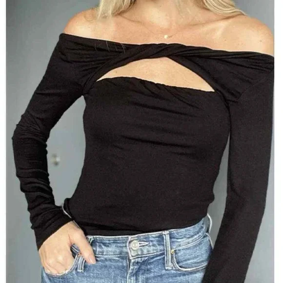 NWT Six/Fifty Black Off The Shoulder with Front Cut Out Shirt Size Medium M NEW - Picture 1 of 13